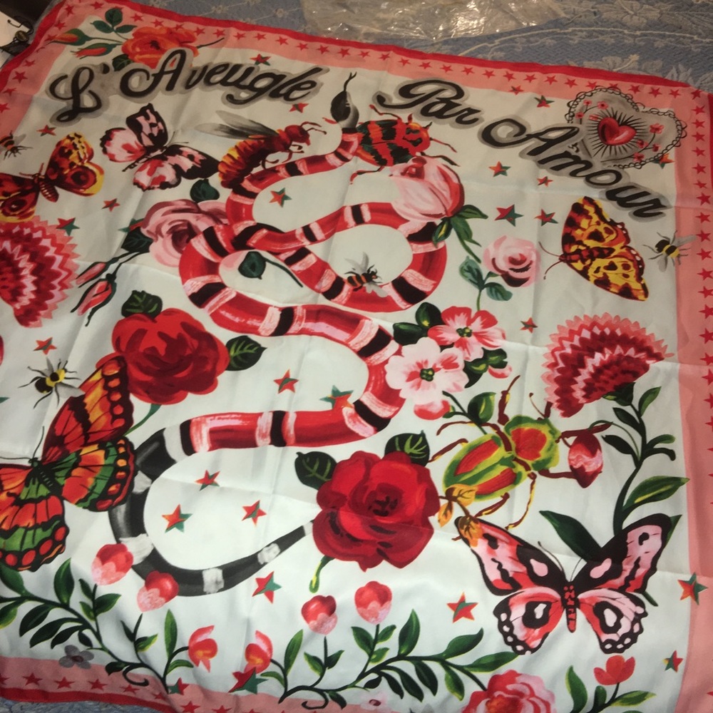 Garden silk scarf gucci - Picture 2 of 5